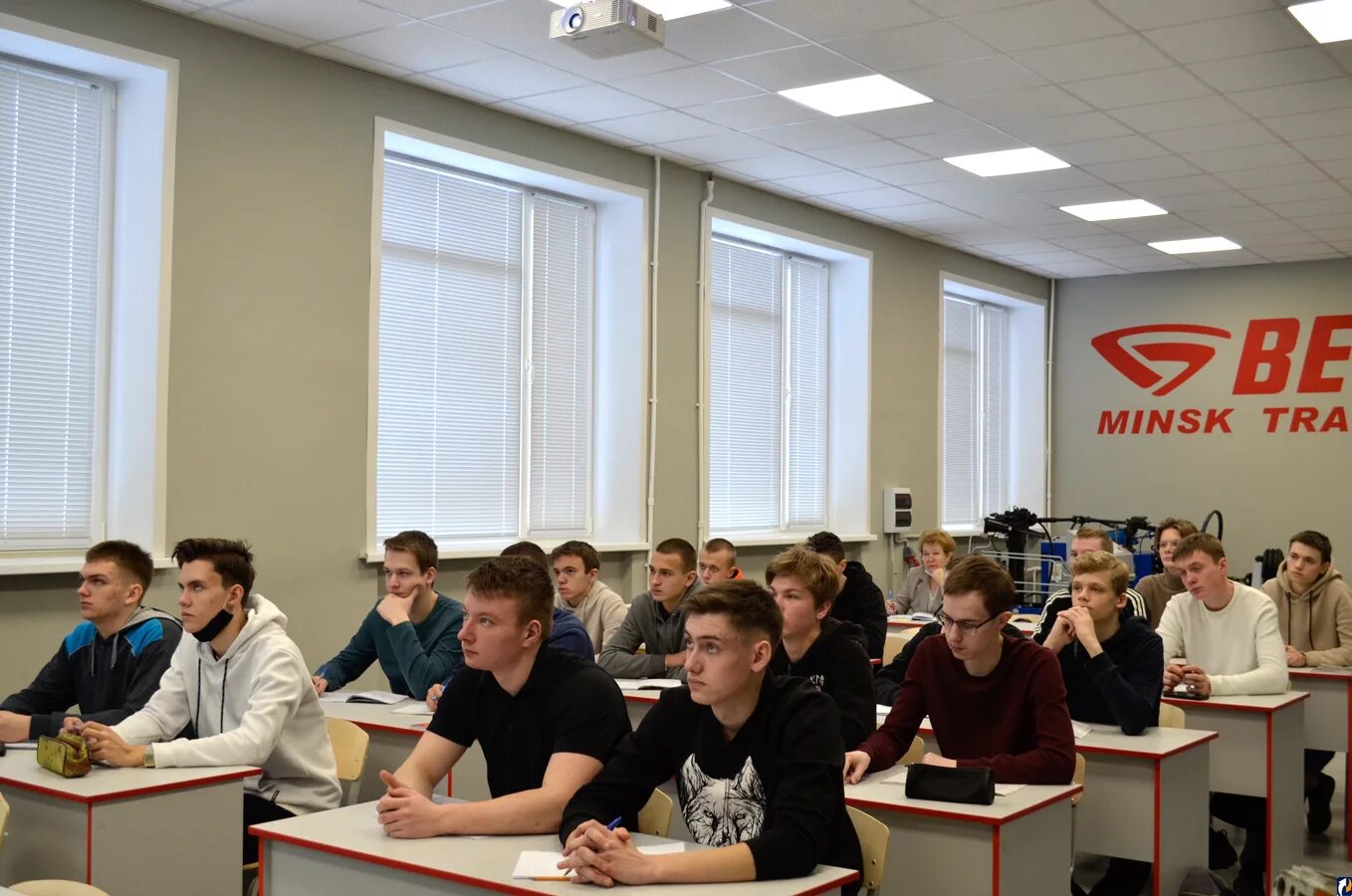 правительство псковской области. колледжи пскова после 9 класса и их специальности. псковский политехнический колледж псков. специальности псков. заведения пскова.