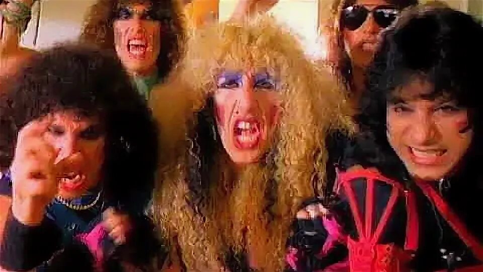 Группа twisted sister. Группа twisted sister. Twisted sister 1983. Ди снайдер twisted sister. Twisted sister группа перевод.