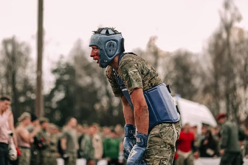 три берета. краповый спецназ витязь. краповый берет. спецназ армия. офицеры спецназа краповые береты.