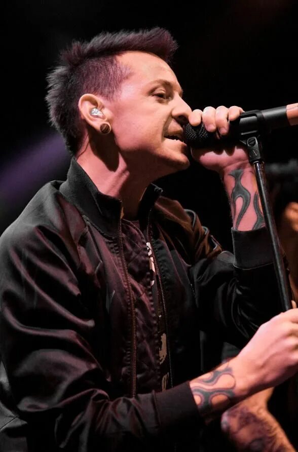 Честер беннингтон. Dead by sunrise chester bennington. Группа dead by sunrise. Группа dead by sunrise. Группа dead by sunrise.