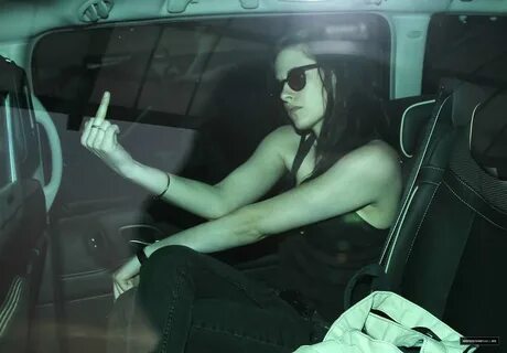 Kristen stewart fingering