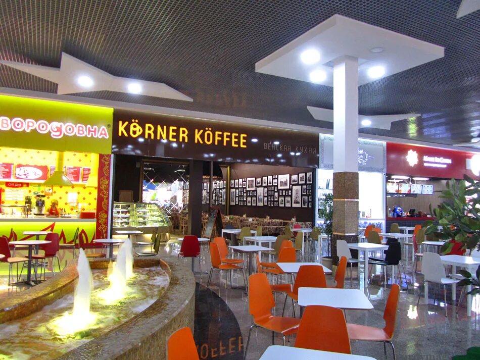 Блинный бар барнаул. Фудкорт барнаул. Фудкорт ривьера бийск. Варшавский фудкорт. Футкорд барнаул галактика.