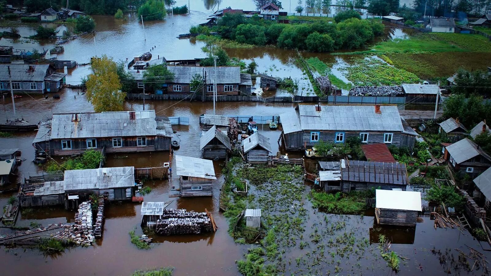 Flood natural disaster. Чрезвычайная ситуация наводнение. Стихийные бедствия наводнение. Затопление ЧС. Чрезвычайная ситуация паводок.