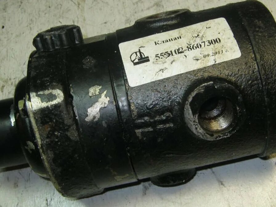 Кран управления подъема кузова маз 503а-8606204. Подъема кузова маз. Гидроцилиндр подъема кузова маз 551605. Гидроцилиндр маз подъема платформы 555102-8603510. Кран управления подъема кузова маз 503а-8606204.