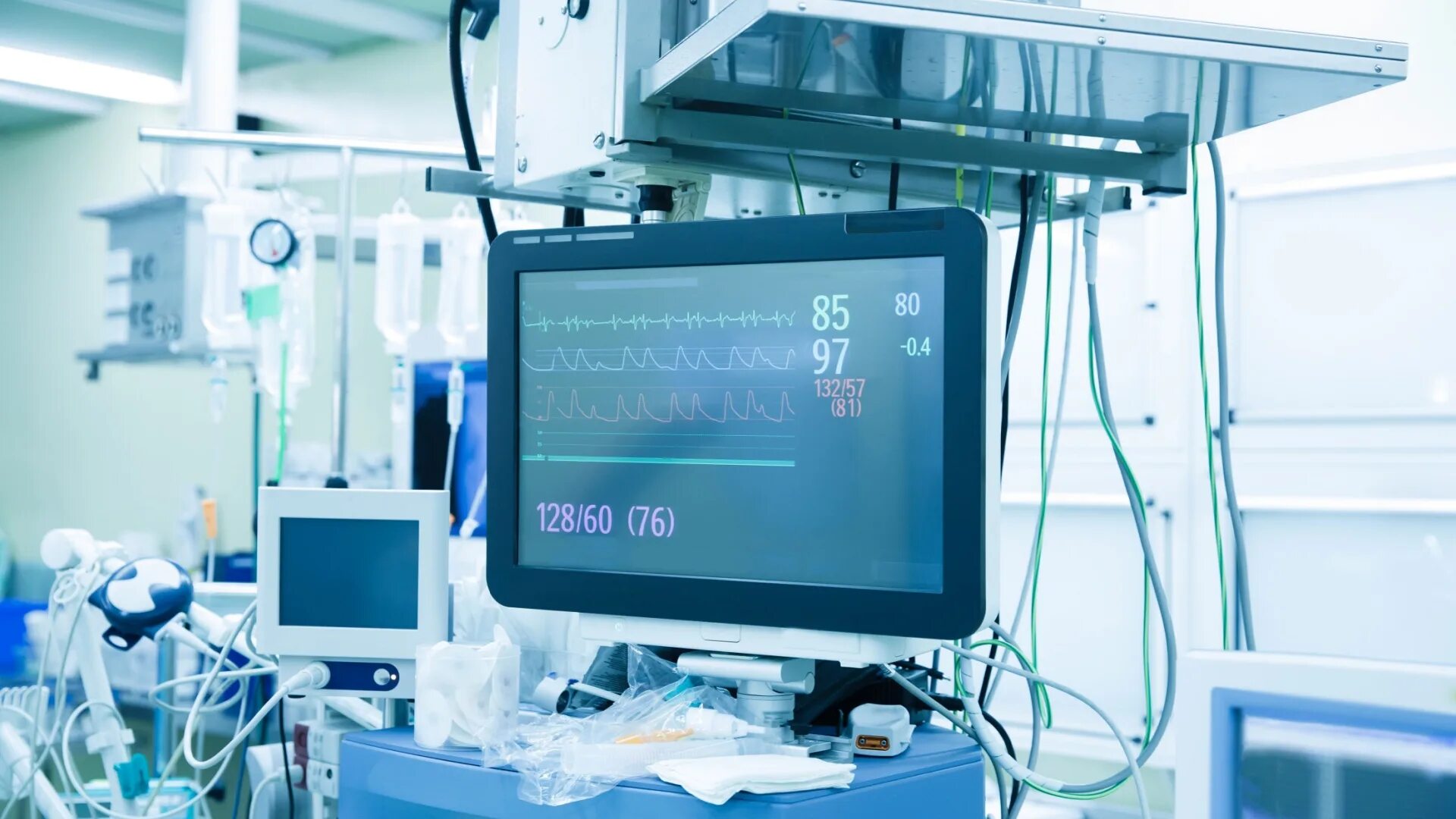 Medical care system. Медицинское страхование. Медицинский центр фон. Монитор в операционной. Медицинский центр фон.