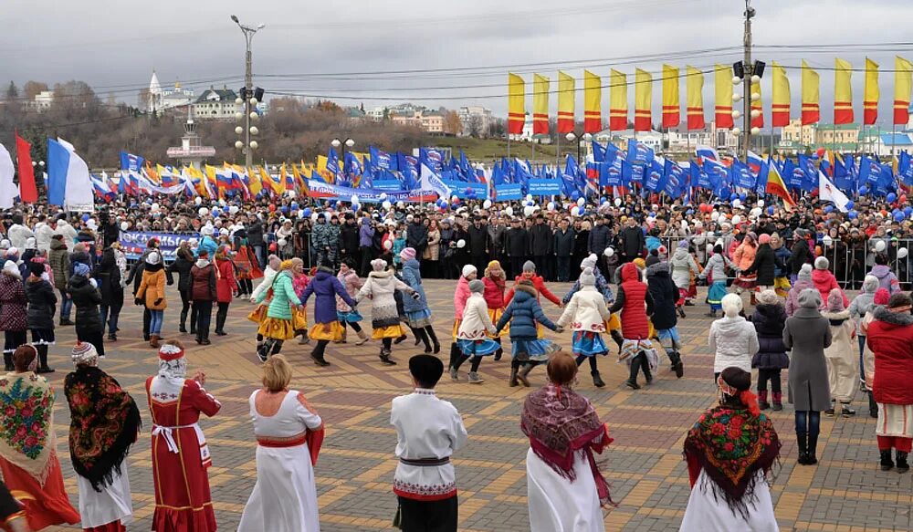 Единство народа подольск. Празднование дня единства. Празднование дня народного единства. День народного единства празднование в России. С праздником день единства.