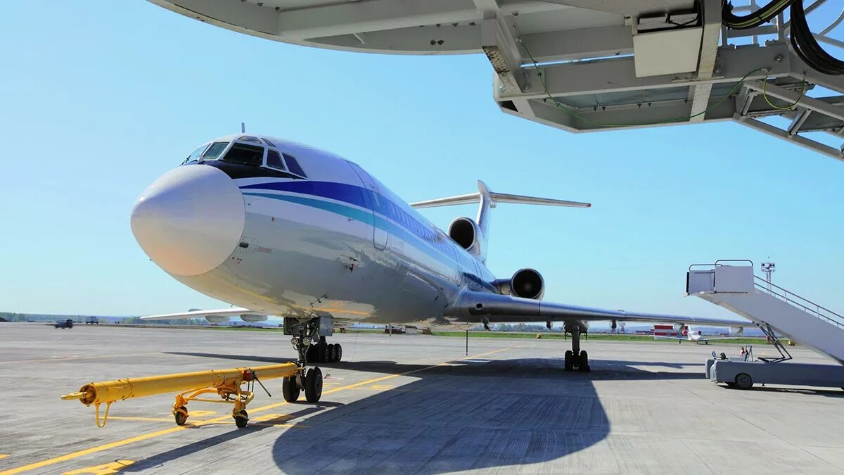 Фото аэропорт толмачево новосибирск летом 2022. Поддержки аэропорты. Аэропорты россии. Фото самолёта в аэропорту толмачево. Аэропорт 2022 ростов-на-дону.