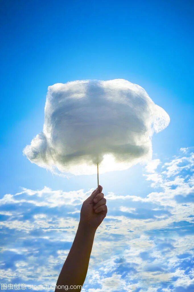 Туча. Туча. Облака вата. Кучево-дождевые облака. Забвение в тумане.