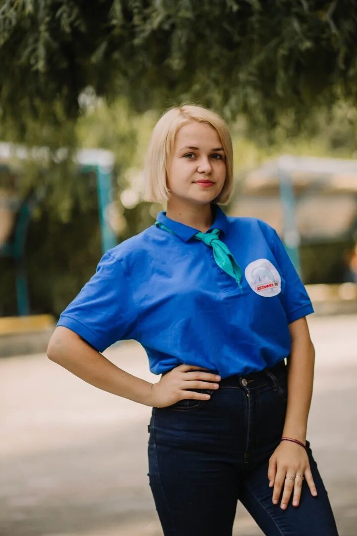 Красивые вожатые девушки в лагере. Красивые вожатые девушки в лагере. Вожатые в лагере. Вожатые девочки. Ольга капитанская совёнок фест.