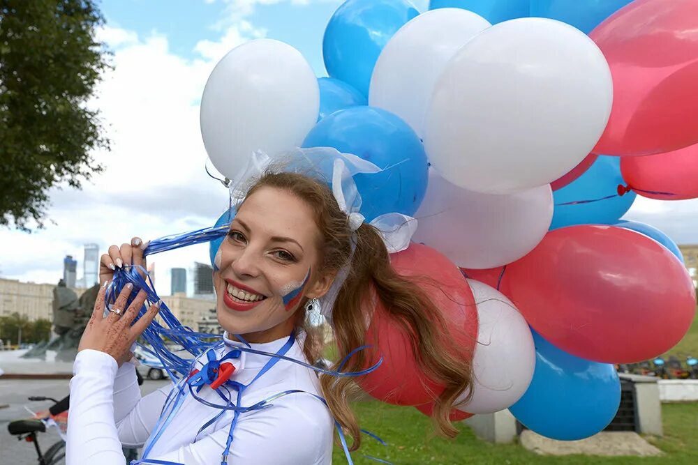 Молодежь воз. Радостные подростки. Классификация возрастов воз. Шуточная градация возраста. Повышение возраста до 30 лет.