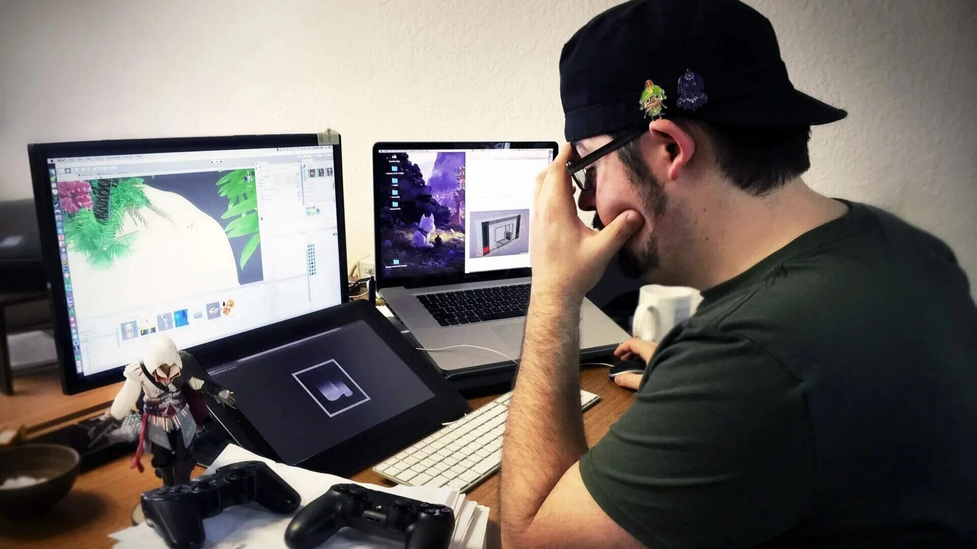 Продюсер игр. Разработчик компьютерных игр. игры для программистов. игровой программист. разработчик видеоигр.