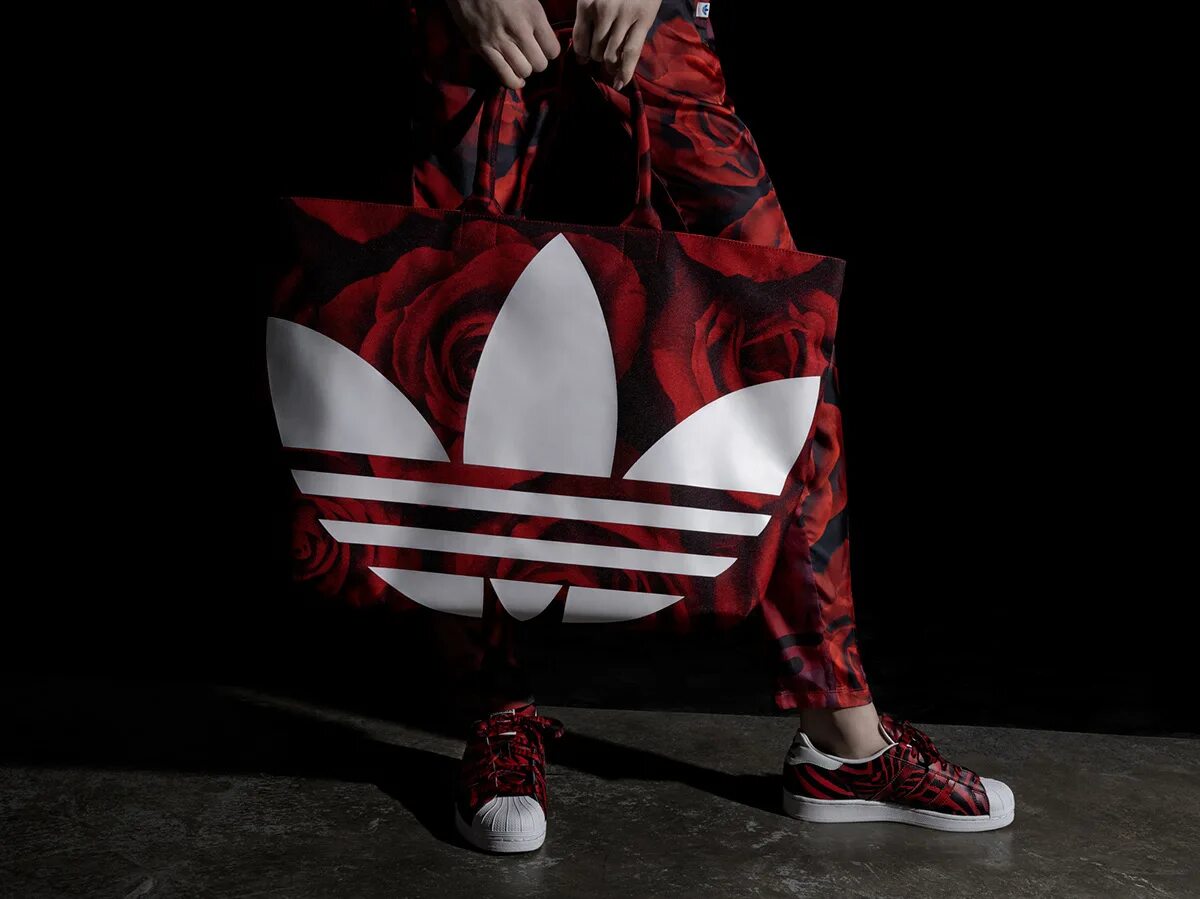 Adidas Originals Red. Adidas Originals ss22. Новая коллекция адидас ориджинал 2021. Adidas Original 2015. Adidas woman