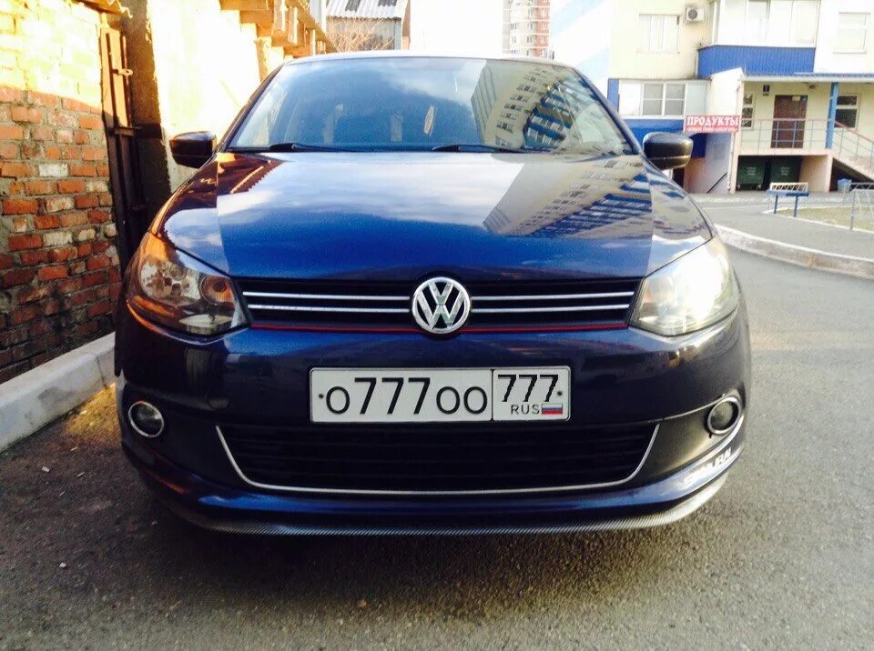 Volkswagen polo номер 214. Фольксваген поло номера 717. Белая рамка номера поло. Фольксваген поло номера. Фольксваген поло 2018 гос номер 055.