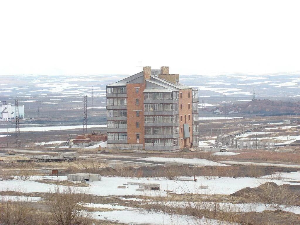 Поселок заполярный мурманской области. Поселок заполярный воркута. Поселок северный воркута. Поселок западный воркута. Поселок заполярный республика коми.