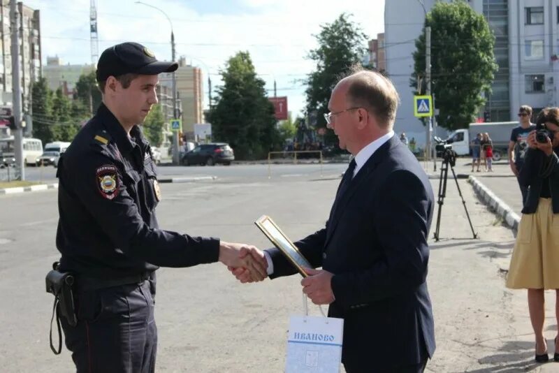 силы охраны правопорядка волгоград. фото росгвардии. полицейский плакат. питер молодежь. силы правопорядка.