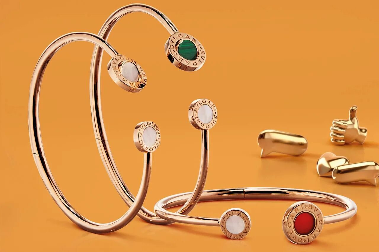 Логотип ювелирного магазина. Jewelry brand. Колье с бирманским рубином. Luxury brand jewelry. Luxury brand jewelry.