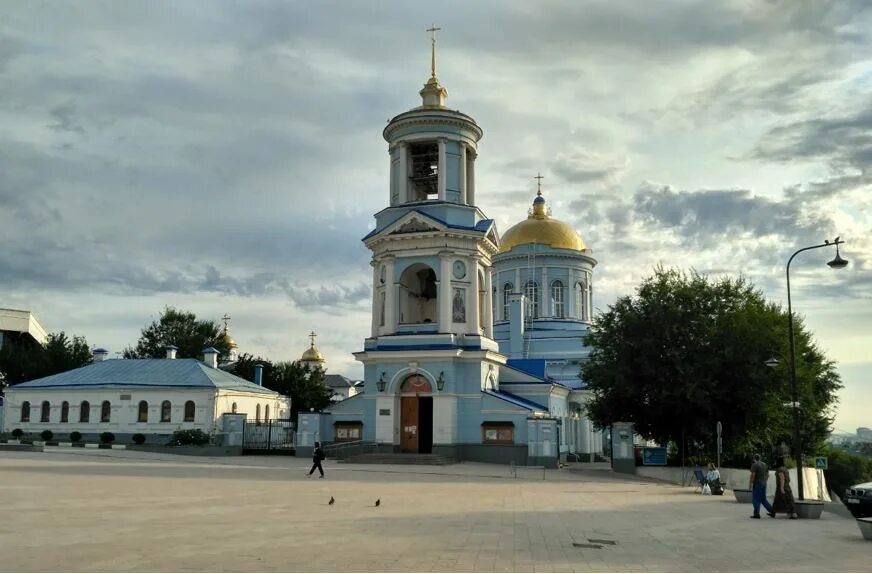 Покровского кафедрального собора воронеж. Покровский храм и советская площадь воронеж. Покровка воронеж. Покровский храм воронеж. Кафедральный собор воронеж.