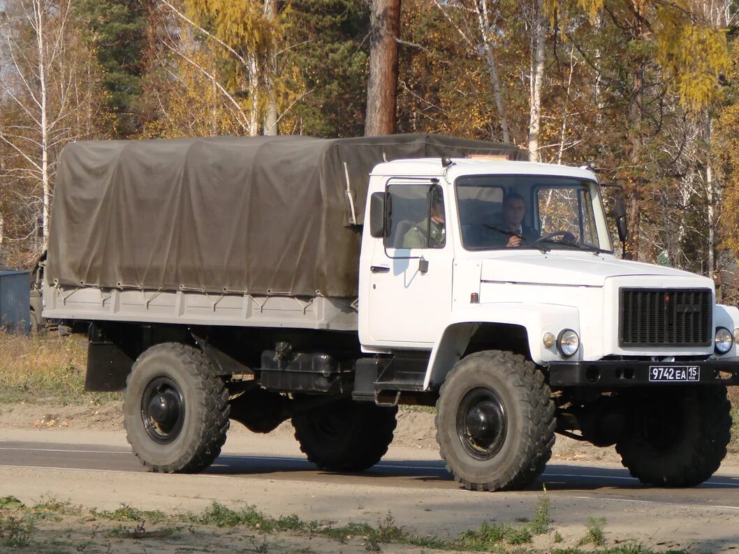 Газ садко дизель. ГАЗ 3308 Садко. ГАЗ-33081 военный. Грузовик ГАЗ 33081 Садко. ГАЗ 3308 Садко бортовой.