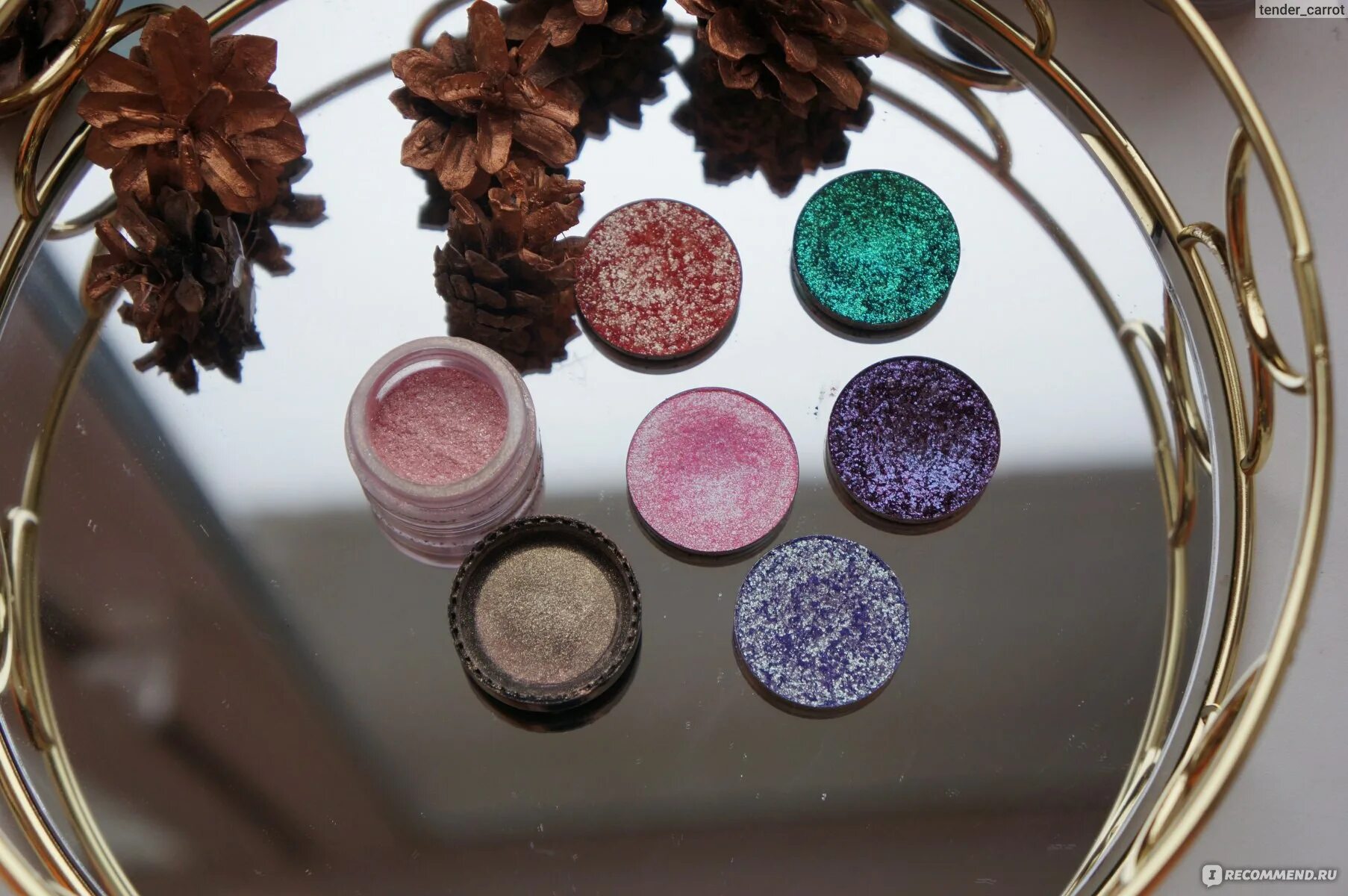 Бернович спарклы свотчи. Bernovich sparkle 04. Бернович 13 спаркл макияж. Bernovich sparkle свотчи. Bernovich sparkle свотчи.