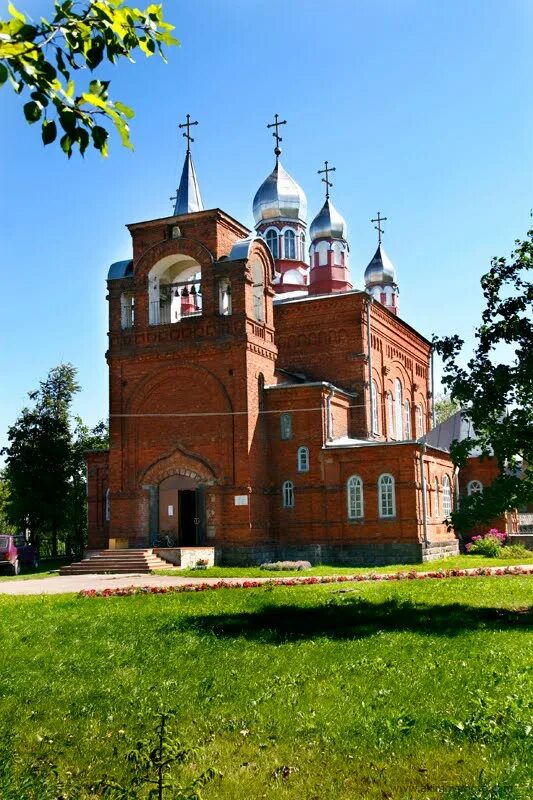 Храм Казанской иконы Божией матери в Чудово. Храм в Чудово Новгородской области. Церковь Казанской Чудово. Церковь иконы Божьей матери Чудово. Чудово новгородская область телефоны