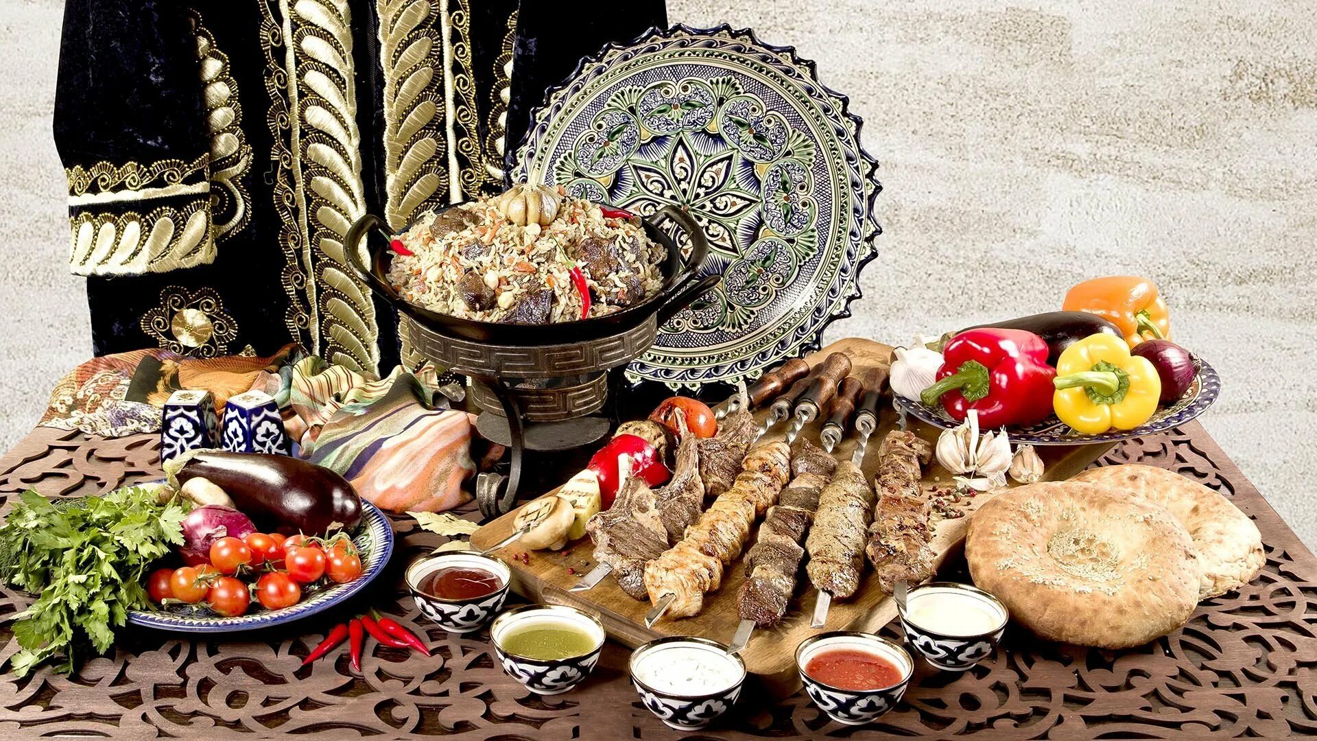 Чайхона Самарканд узбекская кухня. Чайхана Восток Набережные Челны. Узбекистане традиции Чайхана. Узбекская кухня дастархан