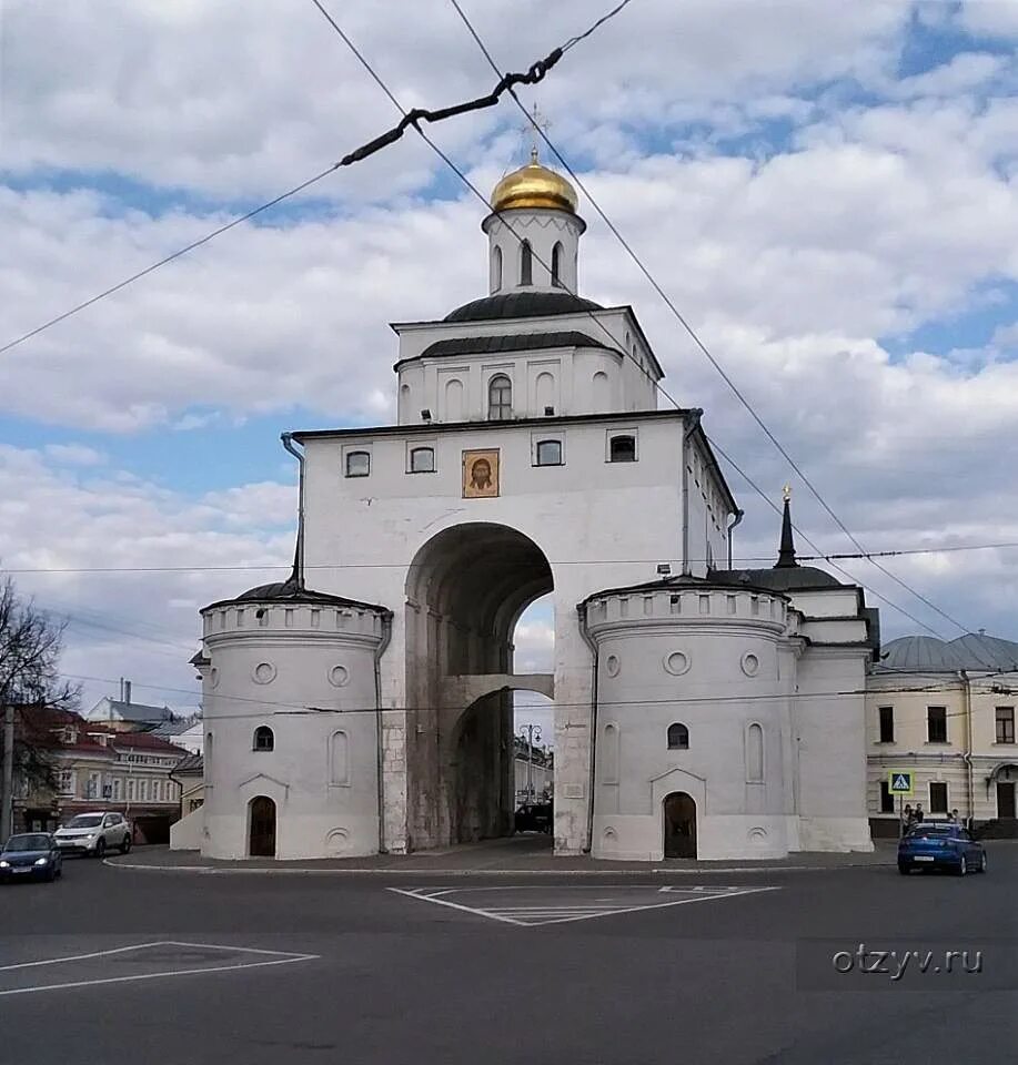 Золотые ворота памятник век