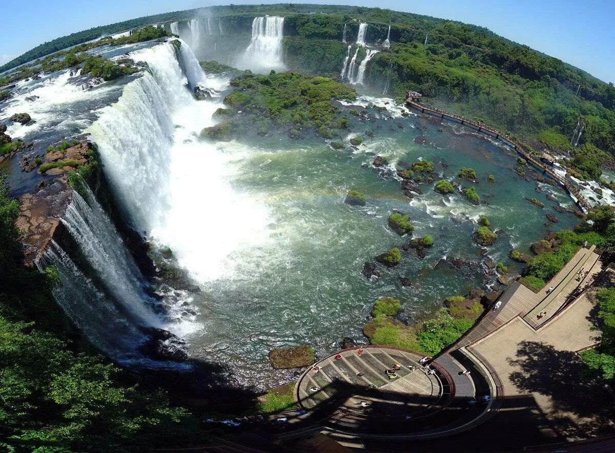 Парк Игуасу, Аргентина/Бразилия. Бразилия водопады Игуасу. Водопады Игуасу достопримечательности Бразилии. Чудеса света водопад Игуасу.