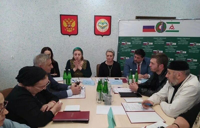 Общественная палата ингушетии. Общественная палата республики ингушетия. круглый стол магас. новости ингушетии. круглый стол женщины ингушетия.