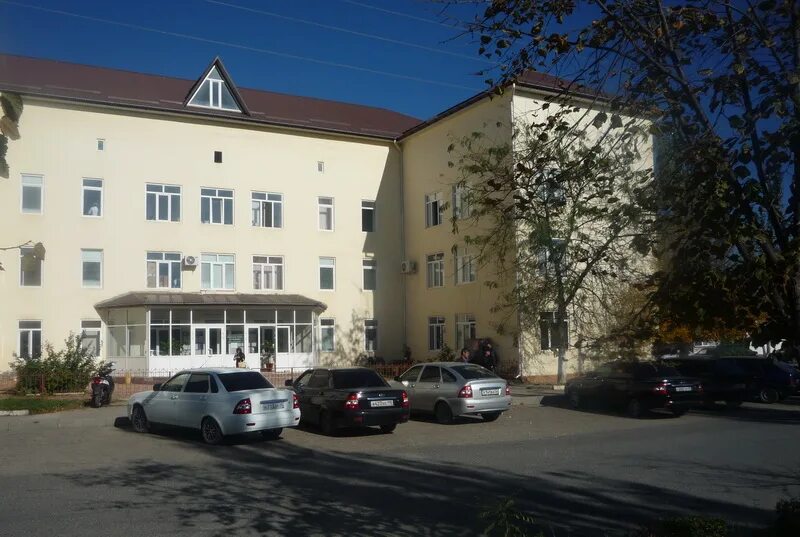 Больница избербаш главврач. Избербаш больница. Больница избербаш городская. Избербаш больница. Главврач больницы города избербаш.