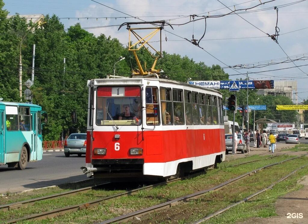 Какой трамвай ездит. Трамвай 1 Ярославль. Трамвай КТМ 5м3 ремонтный. КТМ 114 трамвай. Трамвай 5 Ярославль.