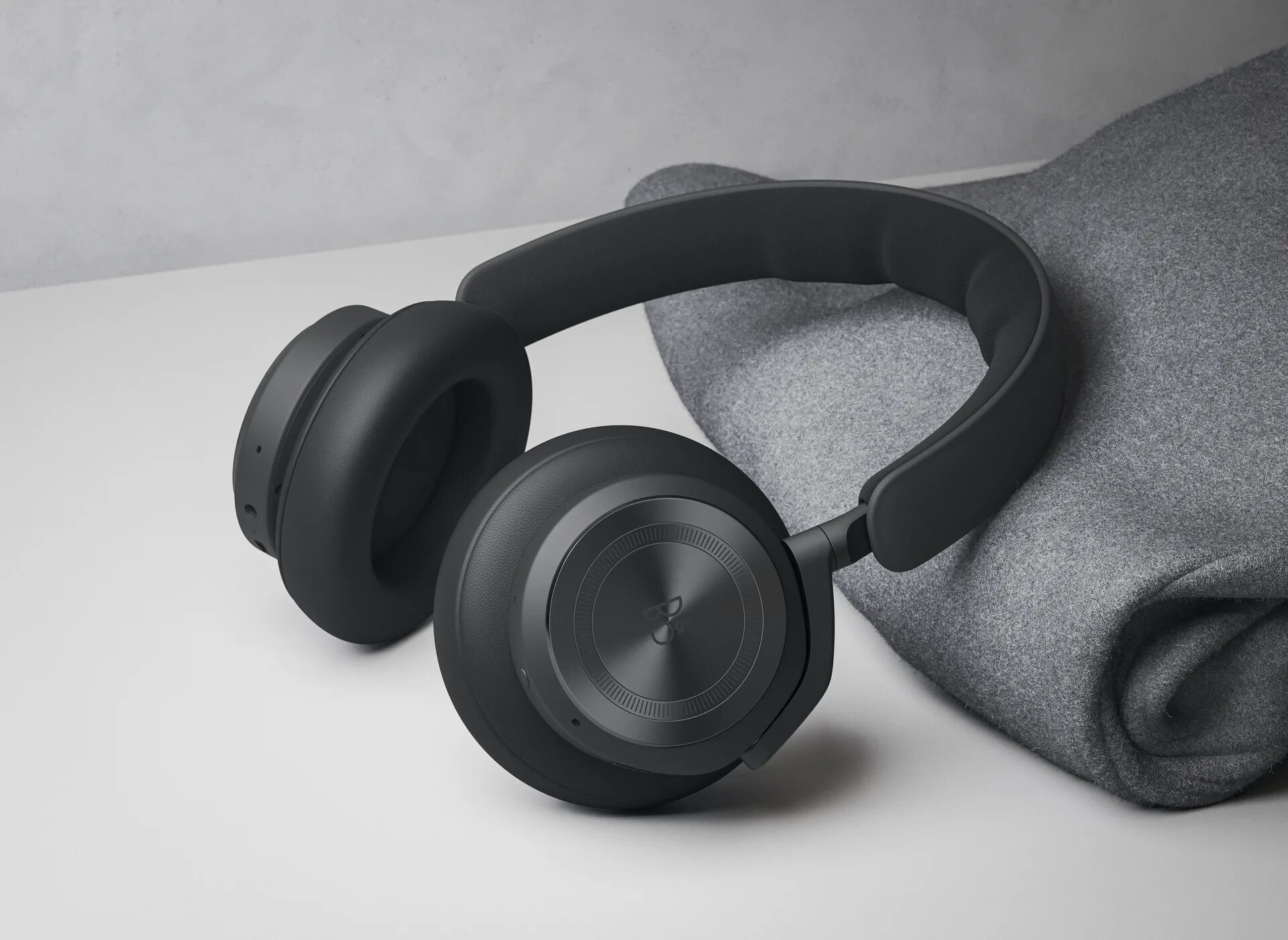 Беспроводные наушники bang olufsen beoplay