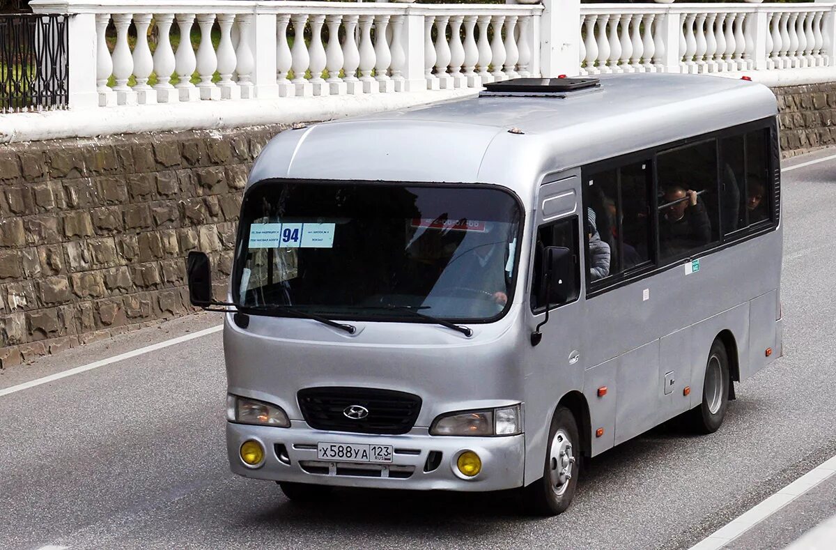 Купить автобус хундай. Hyundai County SWB. Hyundai County SWB c08. Hyundai County SWB ТАГАЗ. Hyundai County 3.9.