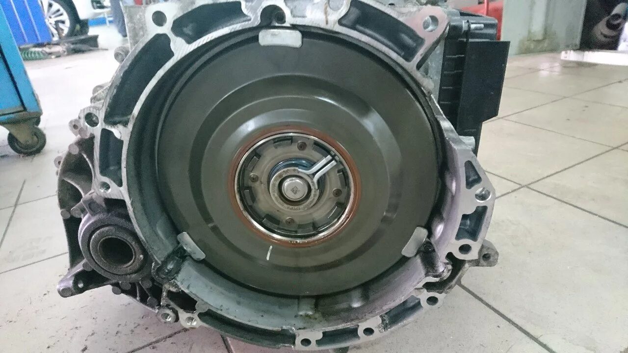 Повер шифт мондео 4. Повер шифт в разборе. 0 powershift. 0 power shift. Сальник форд фокус 3 powershift.