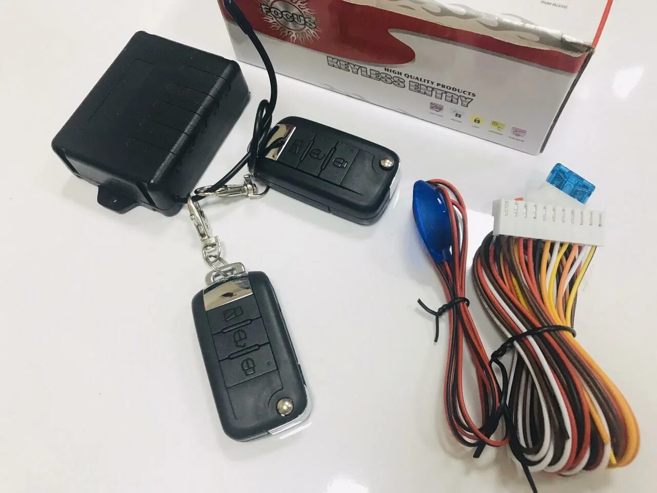 Блок дистанционного управления с пульта от сигнализации 24в. Car keyless system центральный замок. Центральный замок gn-05 блок управления. Блок управления цз с пультом. Сигнализация keyless entry system.