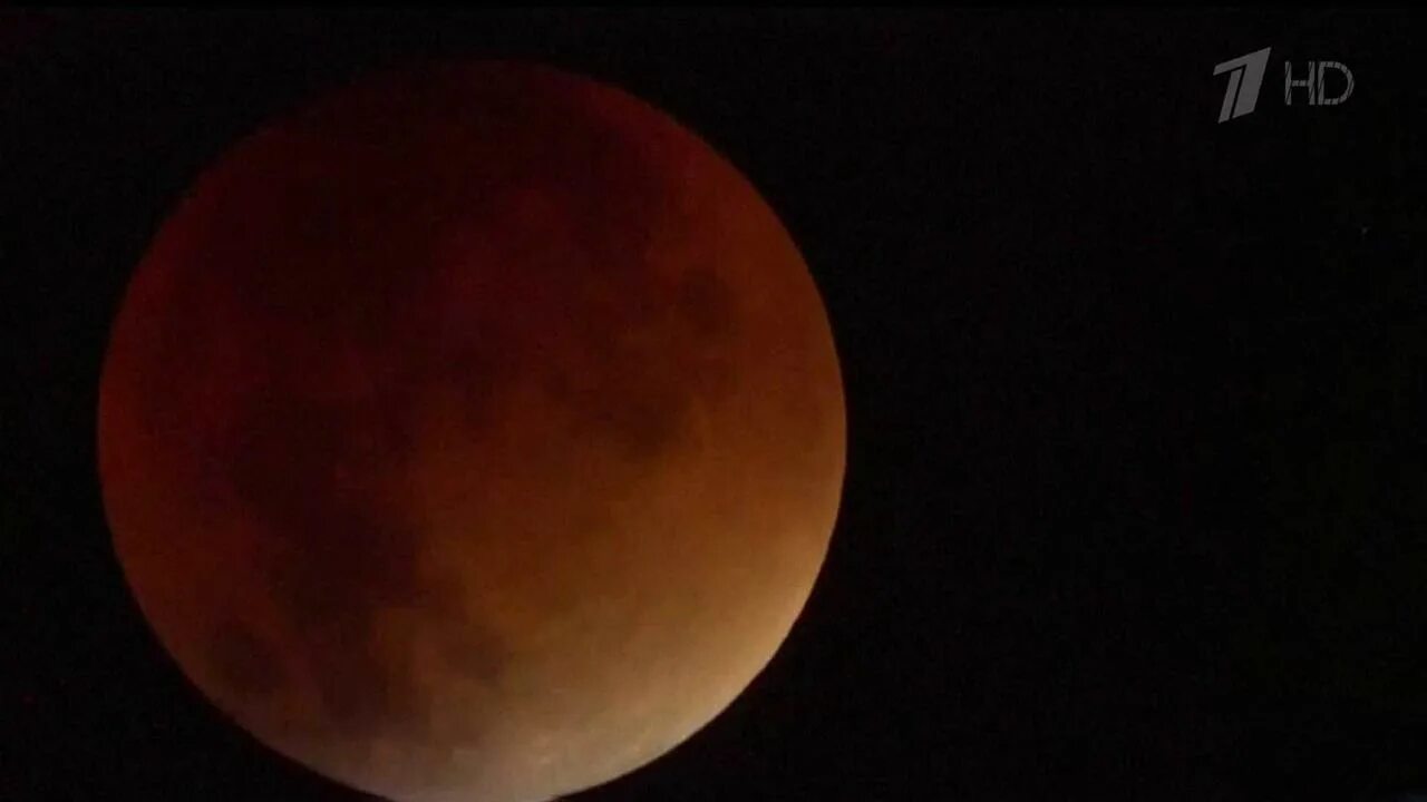 Лунное затмение. Вчерашнее лунное затмение. Лунное затмение фотографии. Сегодняшнее лунное затмение. Лунное затмение 2025