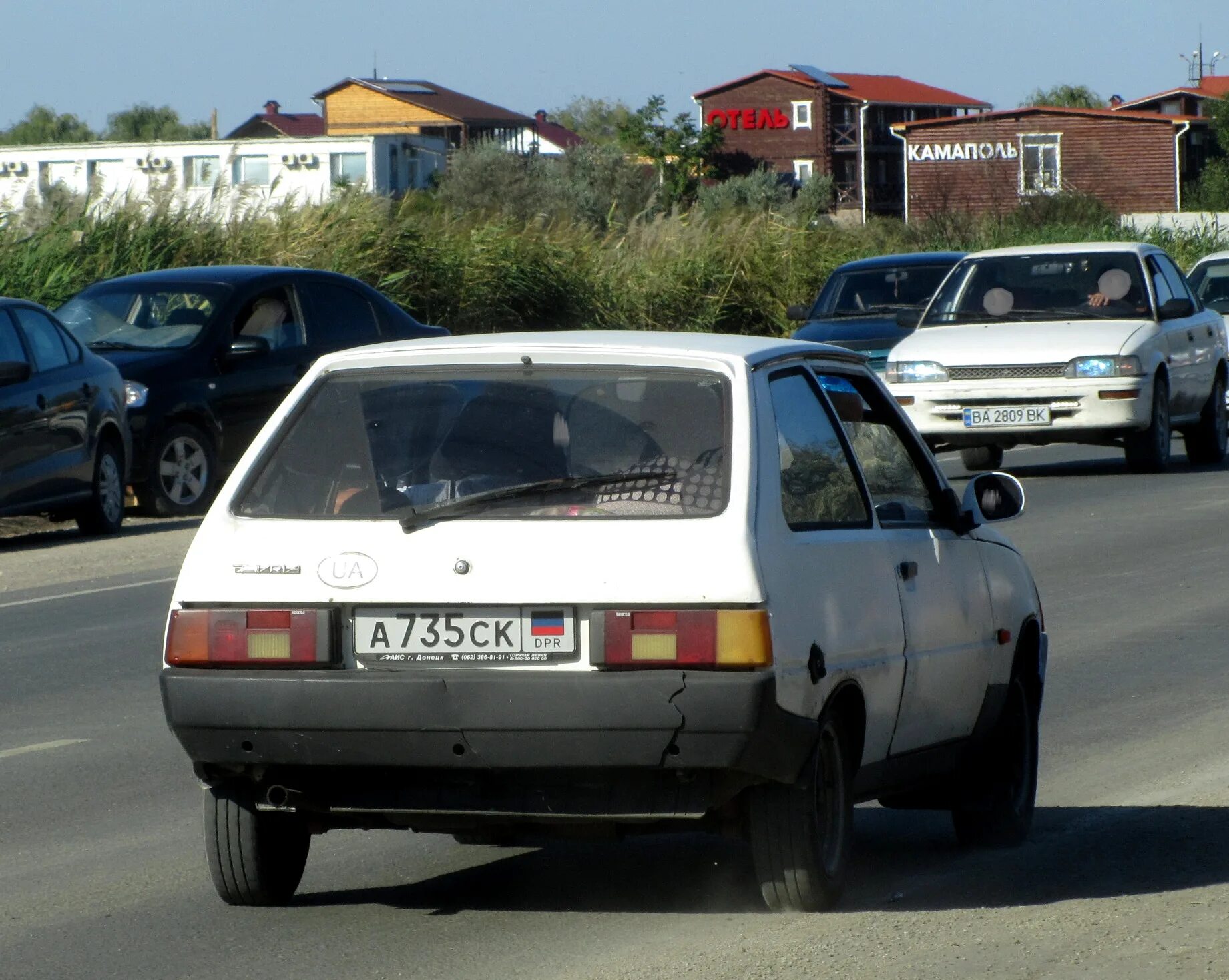 ЗАЗ-1102 Таврия брошенная. Брошенная ЗАЗ Таврия. Фонарь Таврия ЗАЗ 1102. Автономера Таврия. Номер таврии