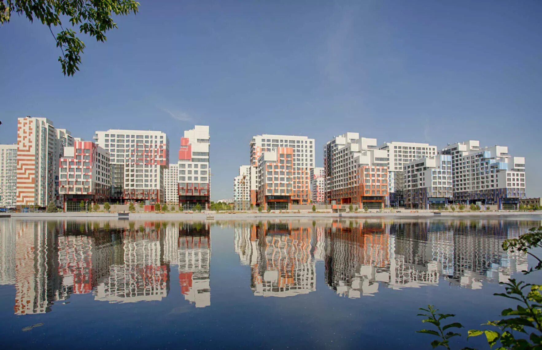 Жк речной парк. ЖК Ривер парк Москва. River Park Москва Нагатинский Затон. Ривер парк Коломенская. ЖК Ривер парк Нагатинский Затон.