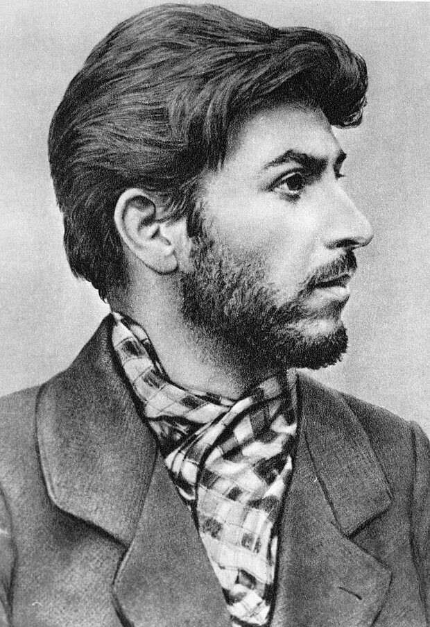 Сталин 1922. Колхоз 1930 коллективизация. Сталин крестьянин. Сталин крестьянин. Сталин крестьянин.
