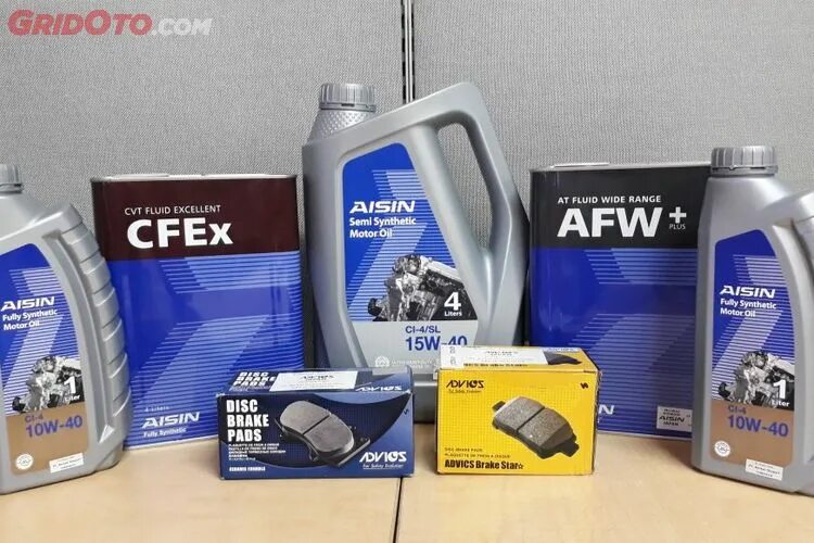 Атф айсин. Atf6004 AISIN. AISIN ATF WS. ATF 9001 AISIN. AISIN 10w-40 Tech.