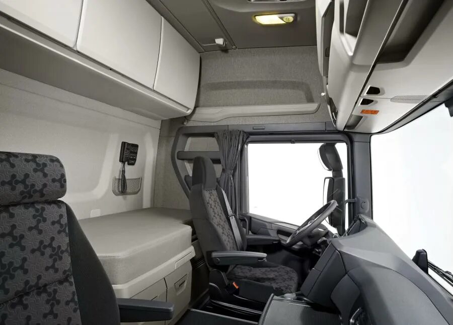 Интерьер scania