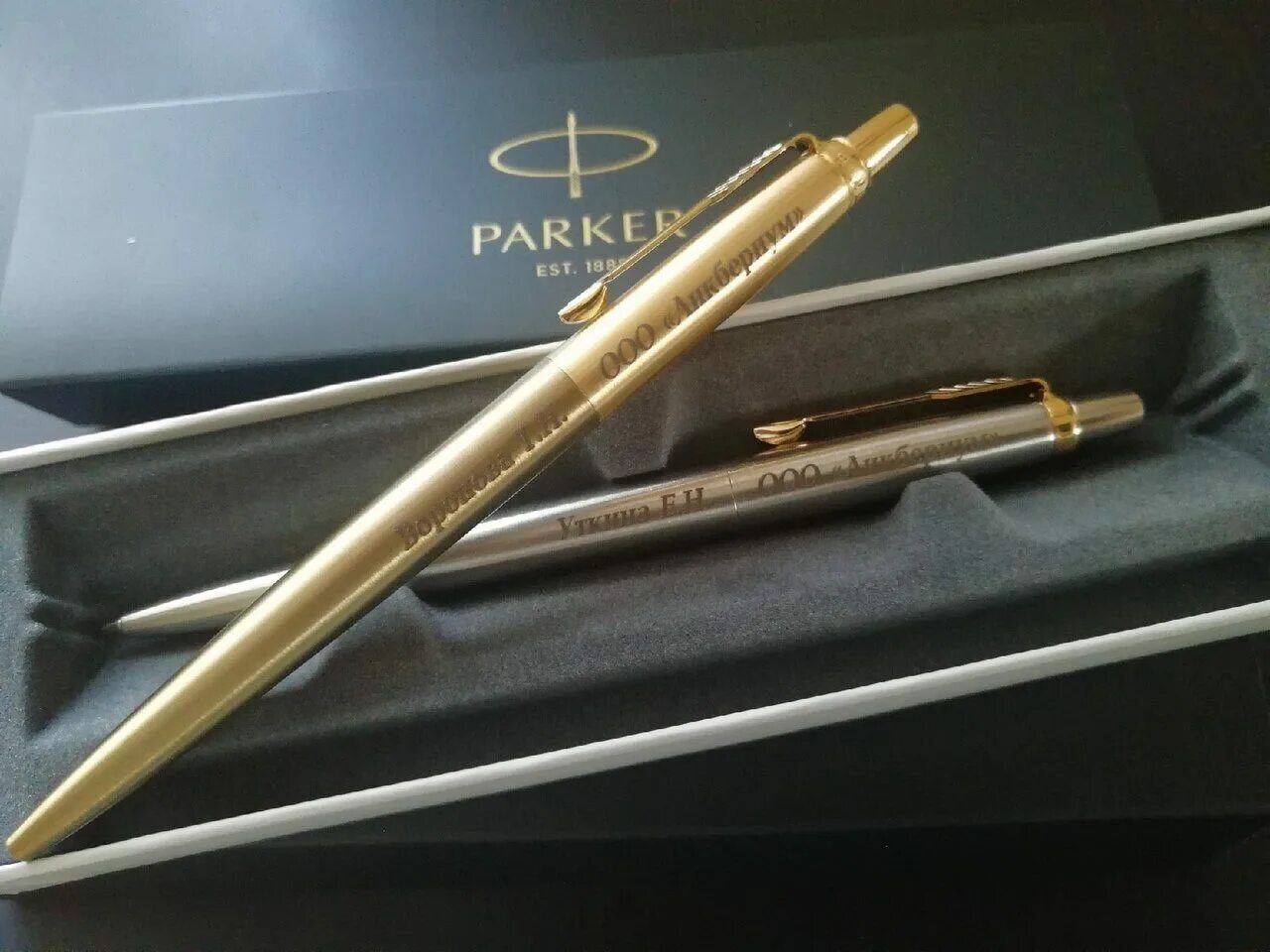 Ручка паркер инфинити. Перьевая ручка parker гравировка. Ручка паркер с гравировкой в подарок мужчине. Гравировка на ручке паркер. Ручка паркер с гравировкой в подарок мужчине.