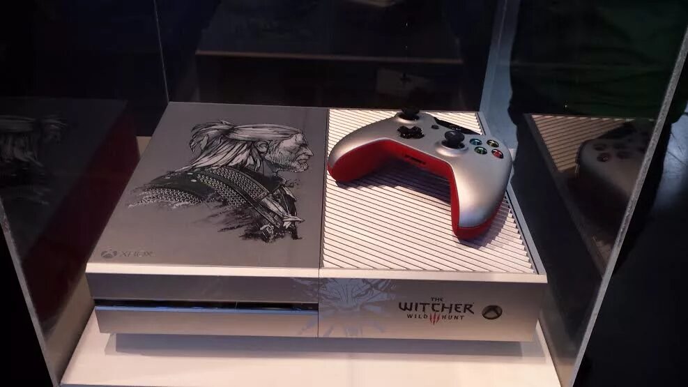 Xbox ведьмак купить. Ps4 Witcher Edition. Ведьмак Xbox one. Xbox Limited Edition 2023. Ps4 кастом Ведьмак.