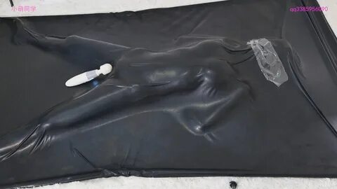 Super tight latex vacuum bed, Xiaomeng yells 