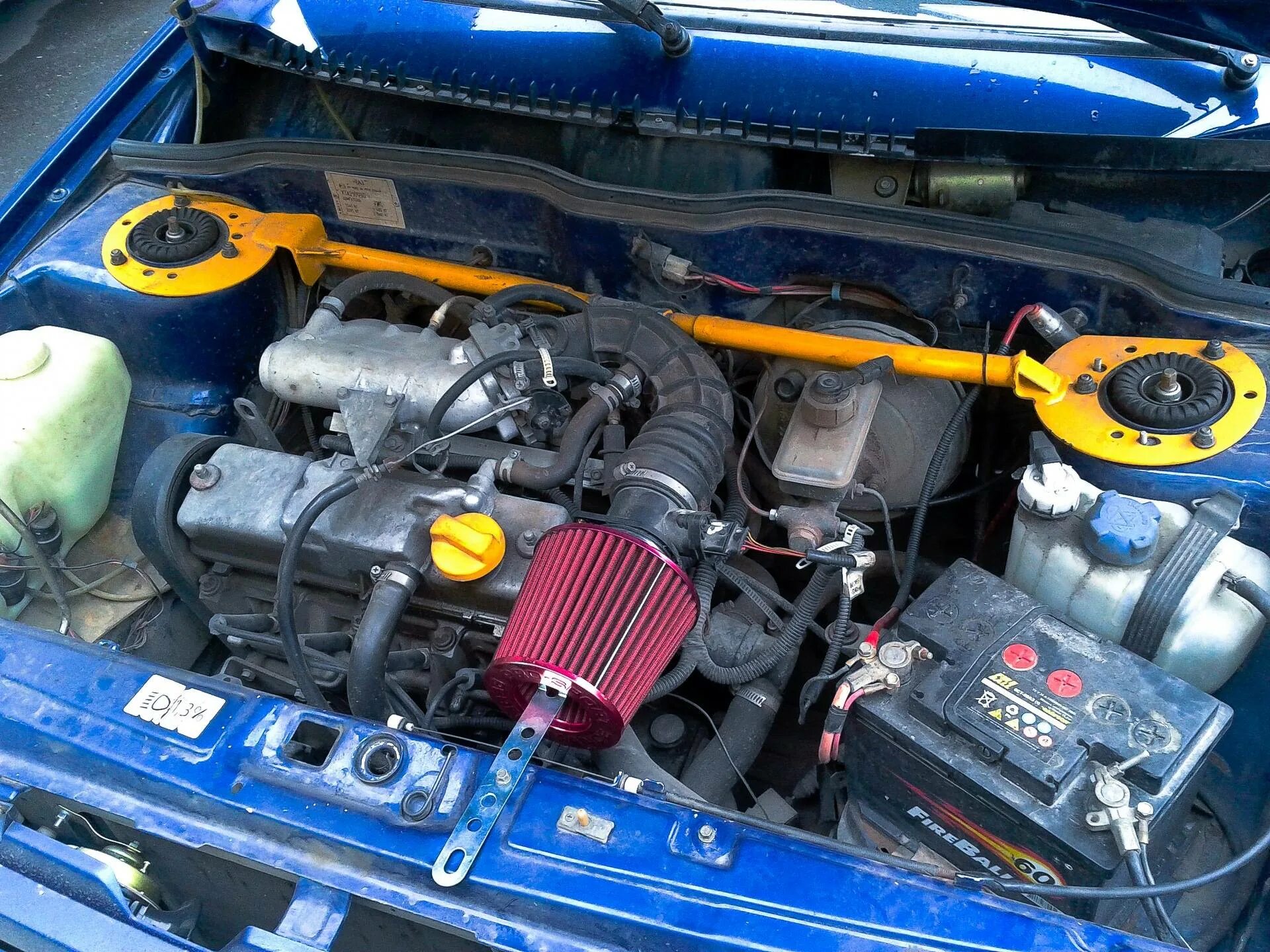 Ваз 2114 троит двигатель причины. Карбюраторный двигатель 2114. Троит двигатель ваз 2114 8 клапанов. Ваз 2114 цилиндр троит. Ваз 2114 карбюратор.