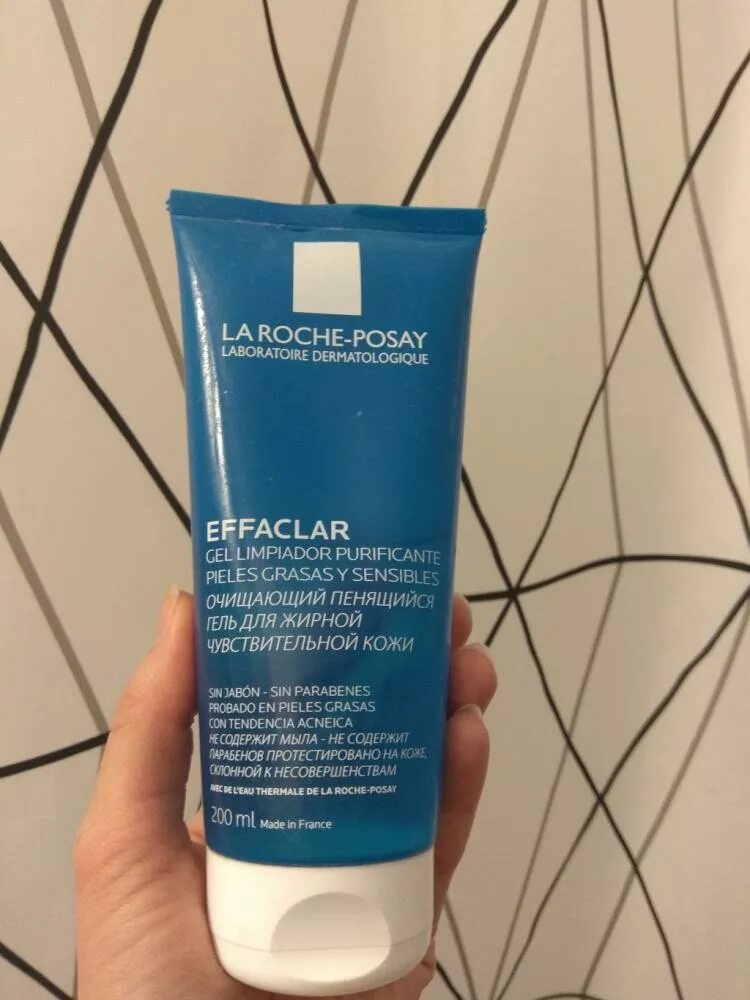 La Roche-Posay Effaclar 200 мл. La Roche-Posay эфаклар очищающий пенящийся гель 200мл. Умывалка la Roche Posay Effaclar. Гель для умывания la Roche-Posay Effaclar очищающий. Effaclar gel moussant purifiant peaux grasses