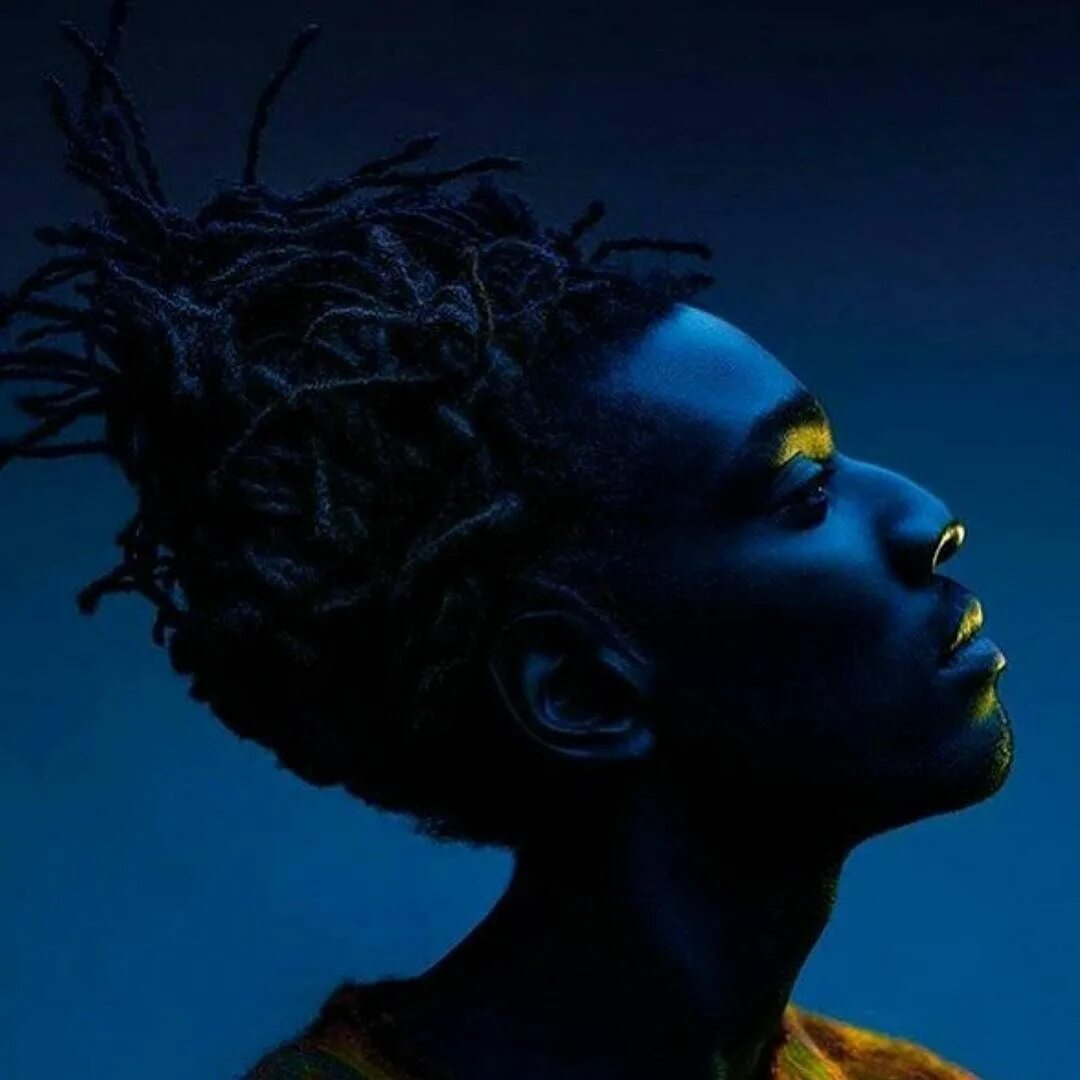 Наушники cyberpunk 2077. Прически в африканском стиле. Afrofuturism. Футуристический стиль прически. Художники в стиле коллаж.