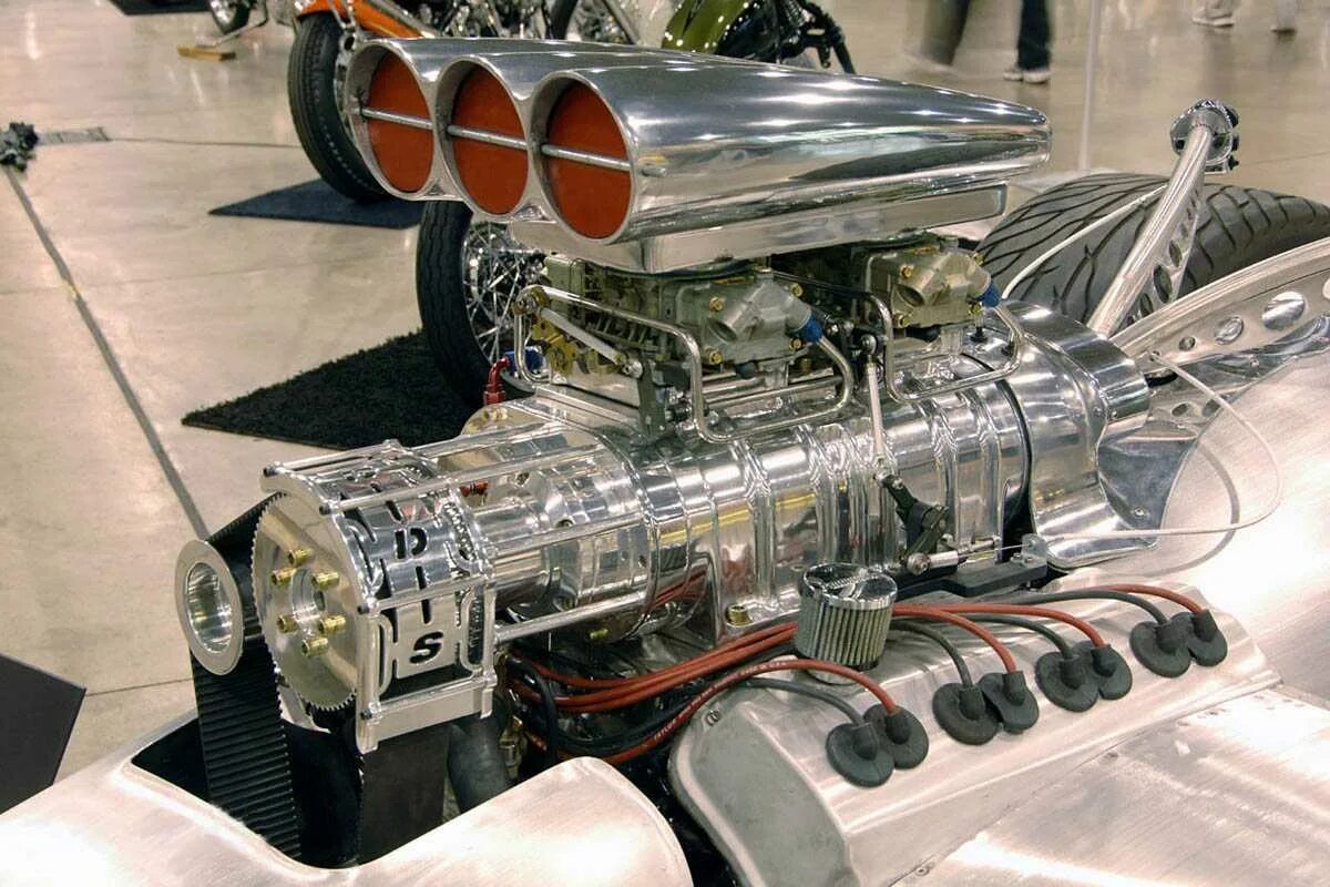 Самый мощный п. Мощный двигатель. Необычные двигатели. Двигатель внутреннего сгорания. Самый мощный мотор.