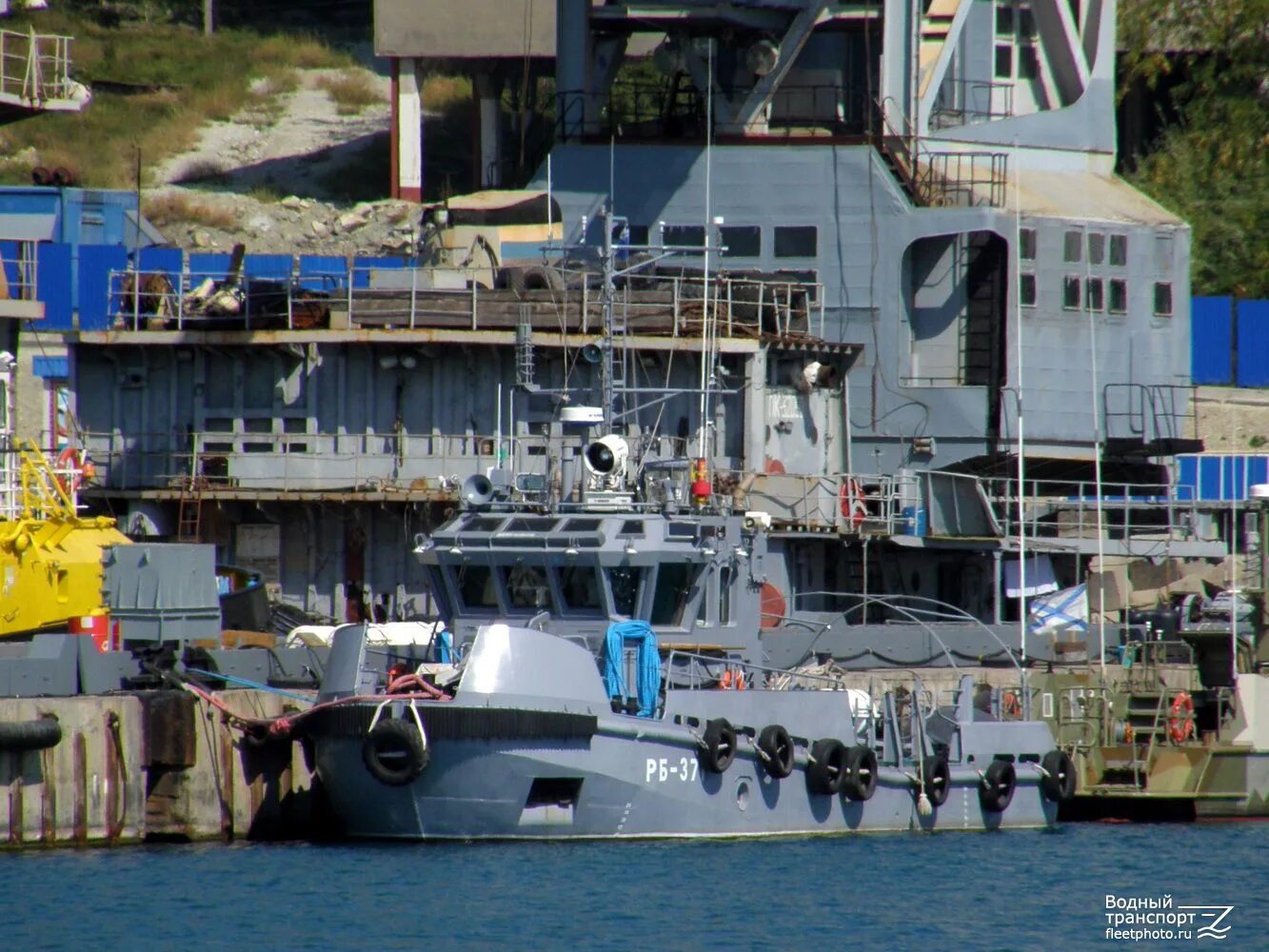 Рб 371. Рейдовый буксир рб-108. Рб 371. Рб 108 буксир. Рейдовый буксир-680.
