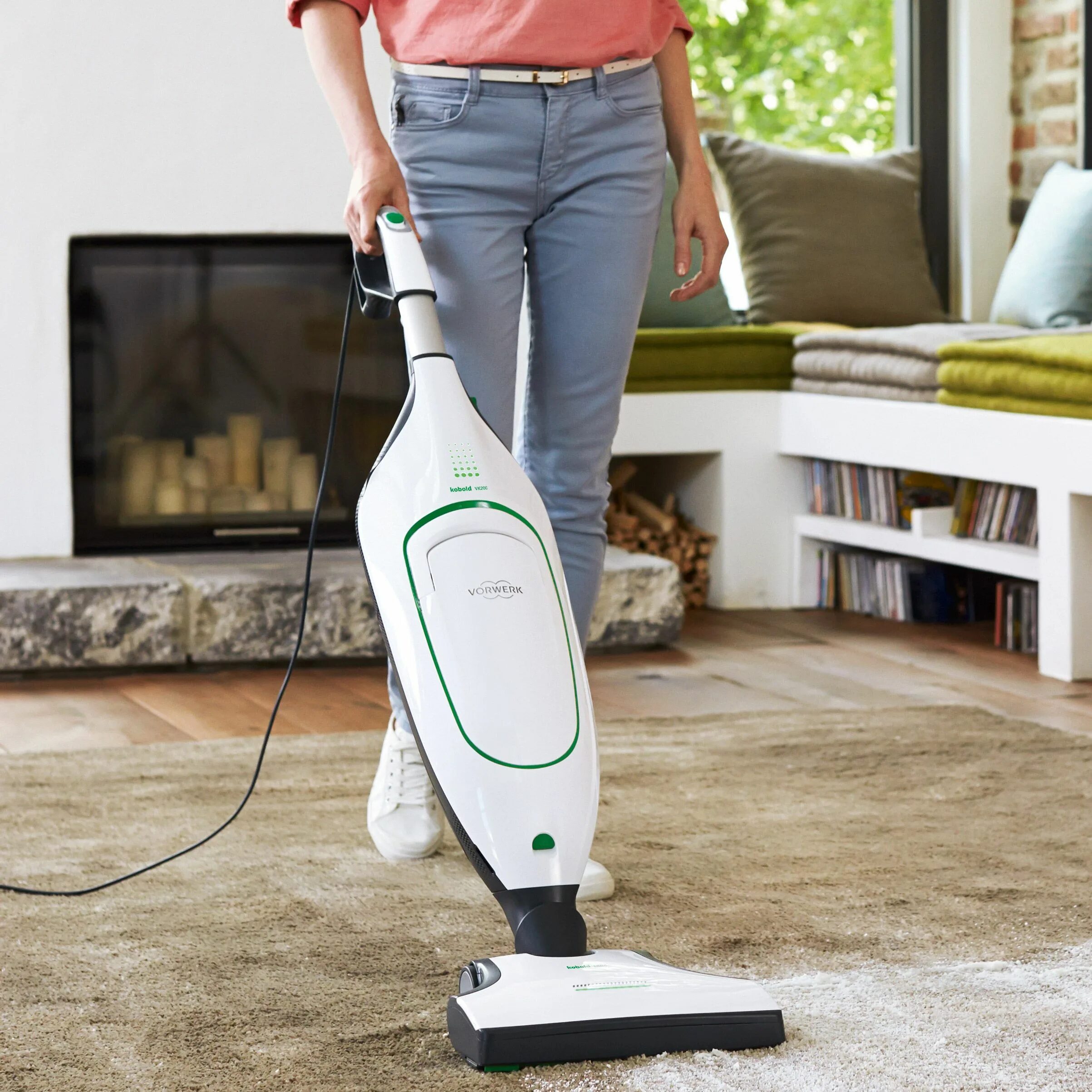 Вертикальный пылесос futula vacuum cleaner q10. Пылесос Vorwerk Kobold vk200. Пылесос кобальт Vorwerk. Пылесос Vorwerk Kobold vk200, белый/зеленый. Пылесос Vorwerk 140.