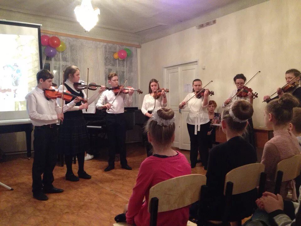 школа шуберта лобачевского 66 б. дши. ф. детская школа исскуств. илья иофф дивертисмент.